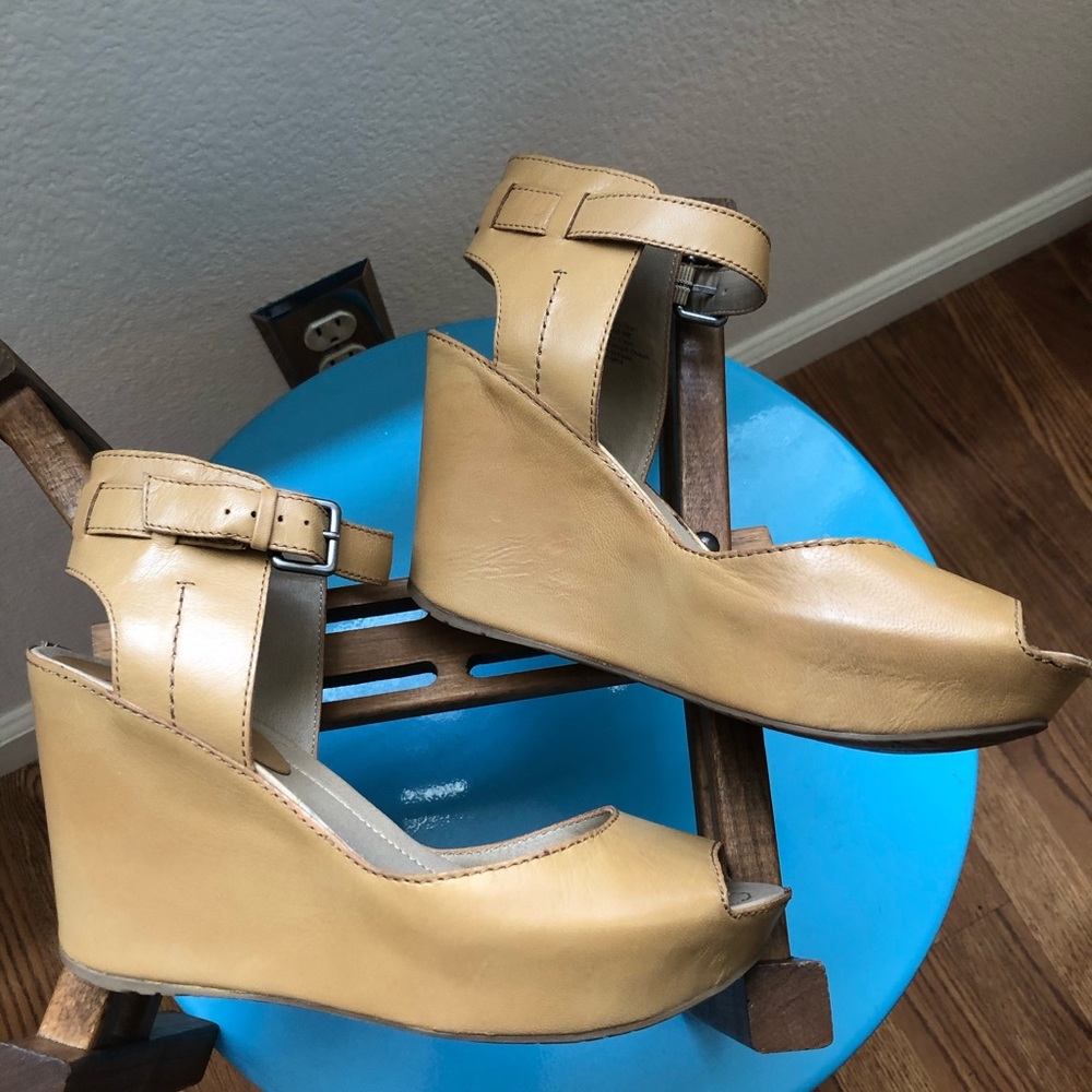 Kenneth Cole Ankle Peekaboo Toe Sandals